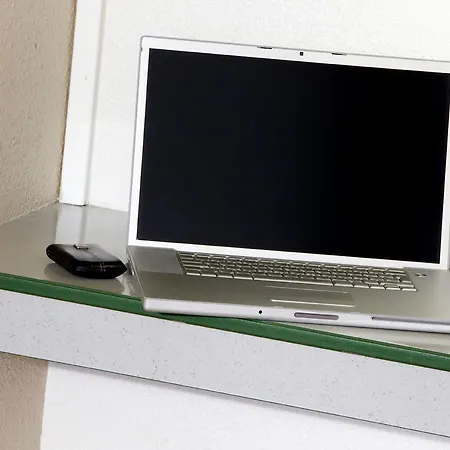 尚贝里普瑞米尔经典酒店 2* 尚贝里